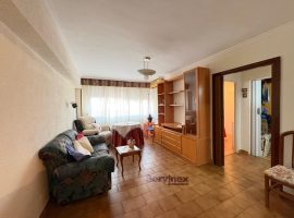 PISO EN PLANTA 1ª , ZONA C/ WEYLER