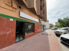 LOCAL COMERCIAL EN LA C/ ANTONIO CONCHA