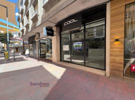 LOCAL EN LA CALLE PEATONAL