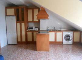 PISO CÉNTRICO CON AMPLIA TERRAZA