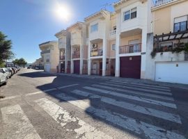 CHALET ADOSADO , C/ CAMINO DEL GOCHE