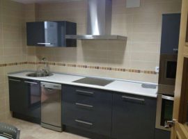 PISO DE MODERNA CONSTRUCCIÓN CON 2 GARAJES Y TRASTERO, ZONA JARDINCILLO